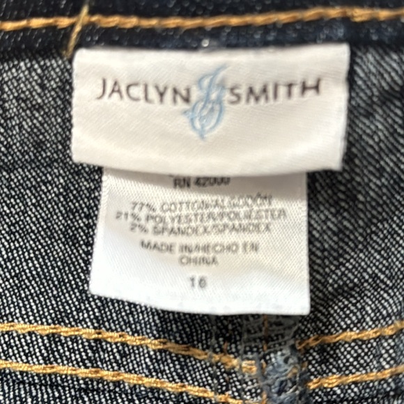 Women Dark Denim Capri Size:16 - Picture 3 of 3